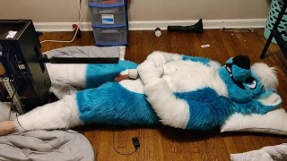 Fizzy tortures his balls with a robospanker