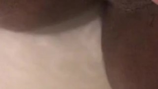 Fat pussy soaking n water 