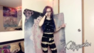 Alternative Girl Models Sexy Flare Leggings