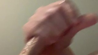 Jacking till i cum and then i eat it.