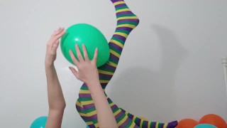 Gypsy Dolores plays with balloons, funny attempt on a balloon fetish video