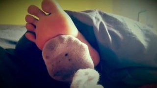 Candid socks, feet, toewiggle, sole wrinkle, dirty socks
