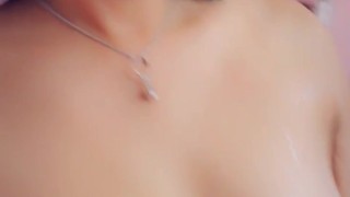 Shower Peeking 