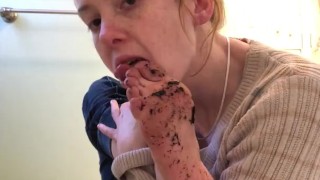 Dirty Feet Redhead Rubs it on her Face!