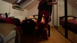 Anziehen eines MD-Latex CSA Chemieschutzanzug mit Gasmaske