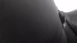 Solo female Squirt 