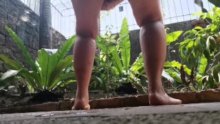 Amateur Asian MelanieQuezon pisses and squirts outdoors