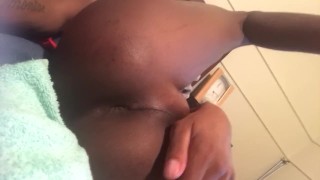 Playing with my tight hole!!!