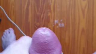 Spermaspritzer wichst schön den Boden