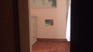 temo voglia scoparmi, ma lo lascio fare