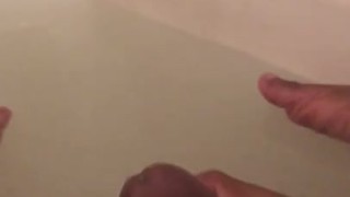 Jerking off in tub 