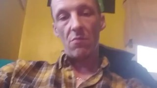 Quarantine got me bored and horny, better jerkoff w/cumshot 