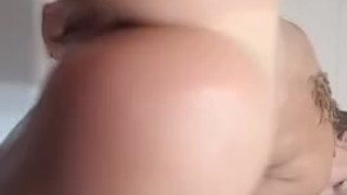 Wet cheeks n puss 
