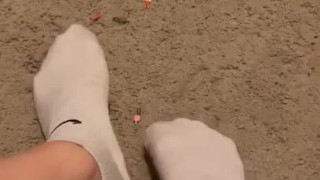 Giantess Kristine in white 