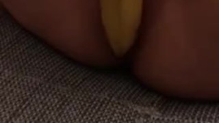 Deutsches Teen befriedigt sich mit einer Banane