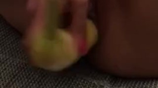 Deutsches Teen befriedigt sich mit einer Banane