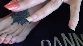 PAINTING MY SEXY NAILS