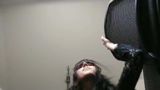 Preview Giantess stomp on you