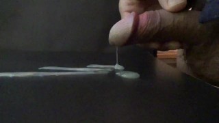 今日も元気に射精できました。