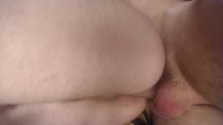 РУССКОГО ПАРНЯ ЖЕСТКО ТРАХАЮТ В ПОПКУ