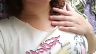 Booty Jiggling Like Jellyfish