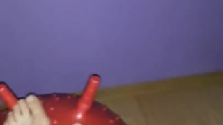 Sexy feet playin