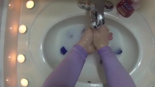 Relaxing Hot Steamy Spa Hand Massage