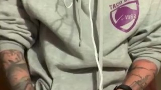 Ftm jerks and fingers wet boy pussy. Who wants daddy? 