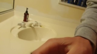 THICK COCK JERKS OFF AND SHOOTS NICE CUMLOAD! SOLO MALE MASTURBATION HD!