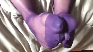 Q20 - Purple Stockings