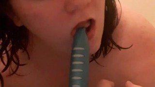 Hairbrush Blowjob 