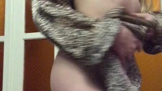 Private video: cums on fingers / squishy pussy and powerful moan