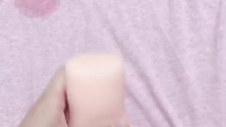 おなほで発射します