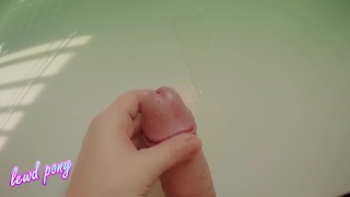 GUY MOANS AND PISSES HARD WHILE JERKING OFF, GOLDEN SHOWER, PISSING