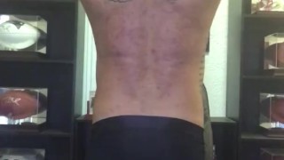 Muscle worship/Flexing/Showing off