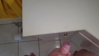 HUNK WALKING ON TREADMILL MASTURBATES AND SHOOTS HUGE LOAD AFTERWARDS! HD