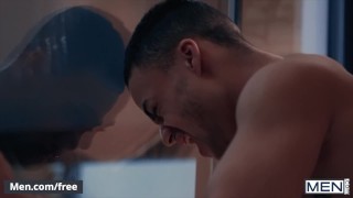 Mencom - Bubble butt gets stretched Beaux Banks William Seed