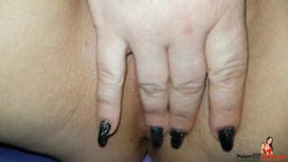 Milf got a double orgasm and flowed her pussy