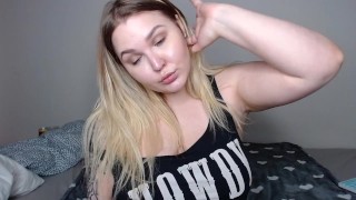 Sloppy deepthroat with dildo