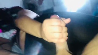 MI MADRASTRA ME SEDUCE EN LEGGINS