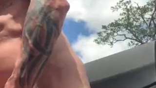 Jacking outside