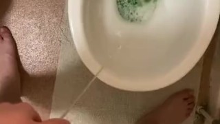 Piss play in my bathroom long and loud 