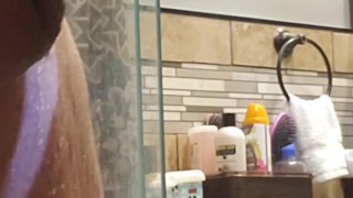 Jerking off and Fucking my Fleshlight in Bathtub