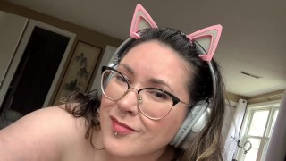 Huge Titties and a Wink
