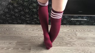 kelly_feet teen dress red knee socks foot fetish