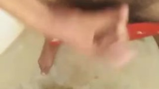 Casado masturbándose 