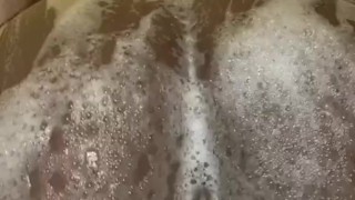Pregnant pussy taking a bubble bath