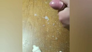 Big dick cumshot 