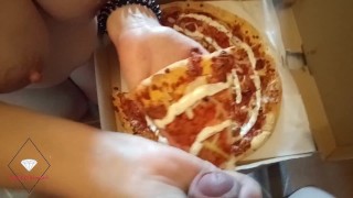 Milf eats cum on pizza