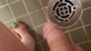 Piss in shower